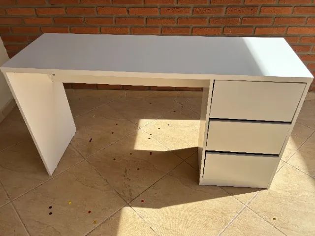 Escrivaninha 3 gavetas branca 