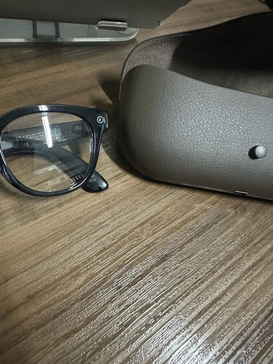 Rayban Meta (Linha Scriber Optics) Câmera 40% menor - Foto 4