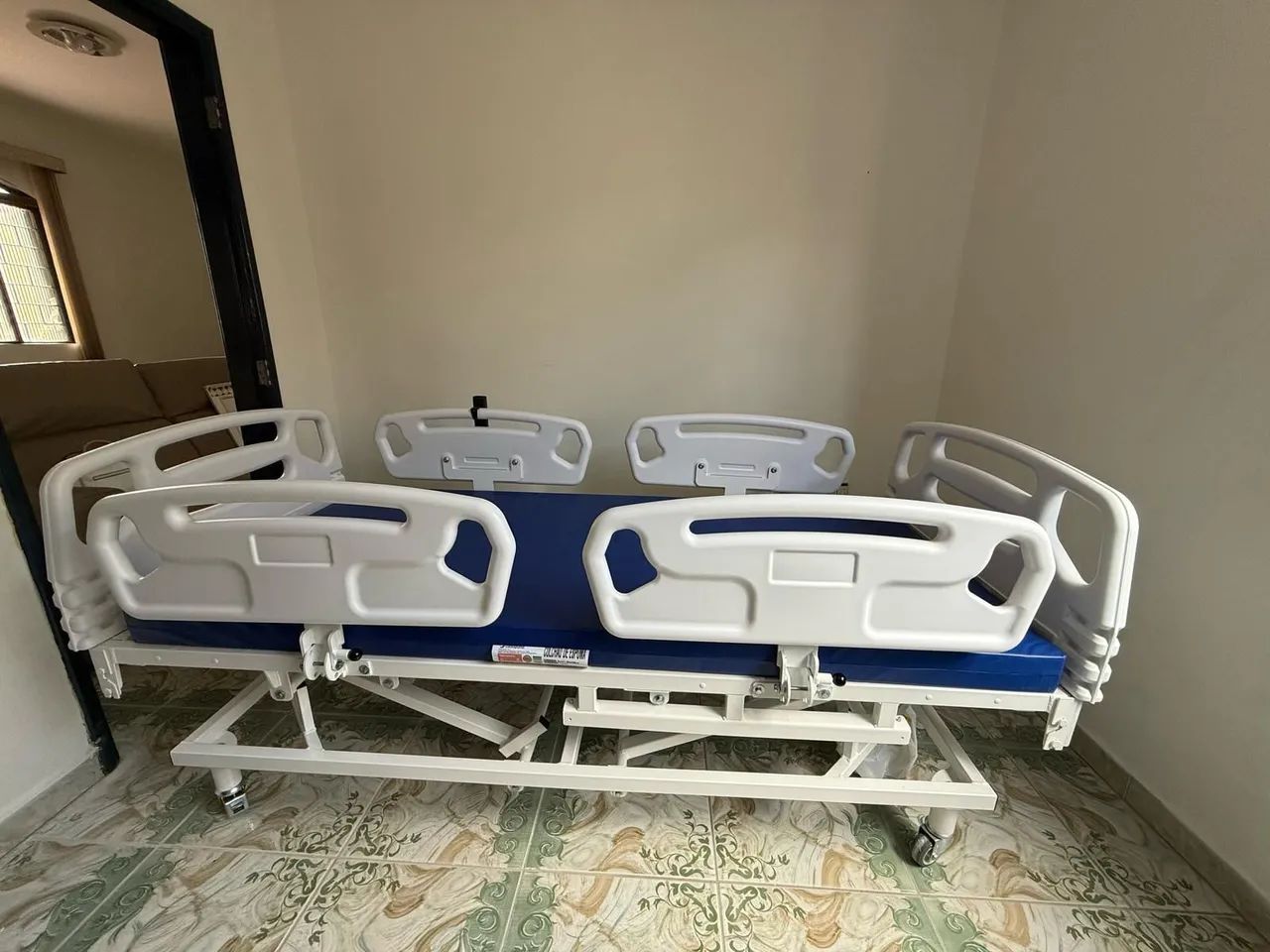 Cama hospitalar elétrica nova - Foto 6
