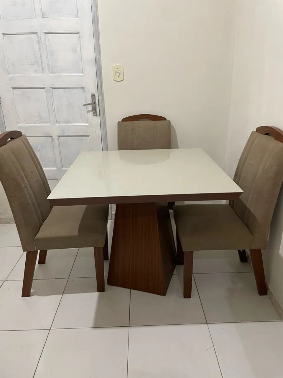 Mesa de jantar 4 cadeiras  - Foto 2