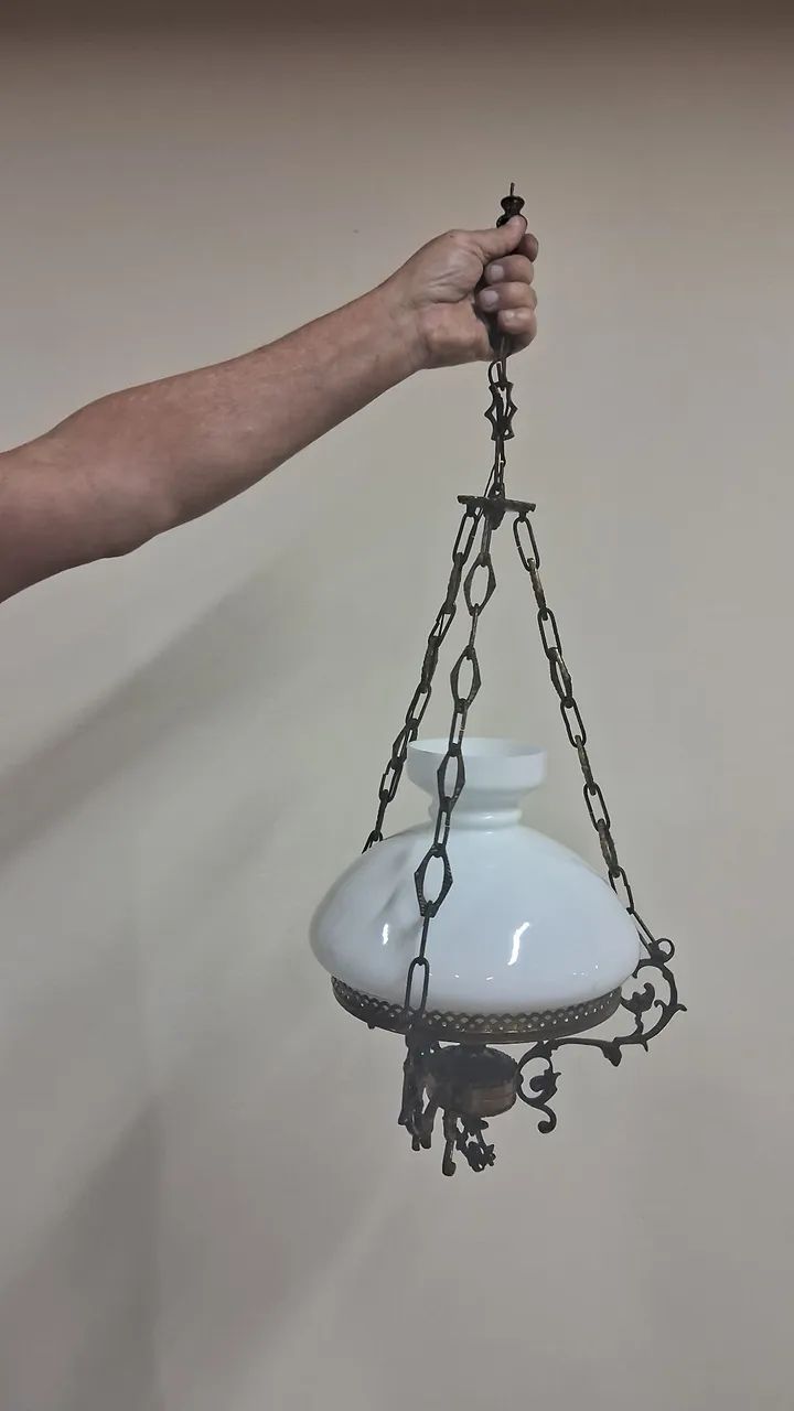 Lustre Antigo em Bronze com cupula - Foto 4