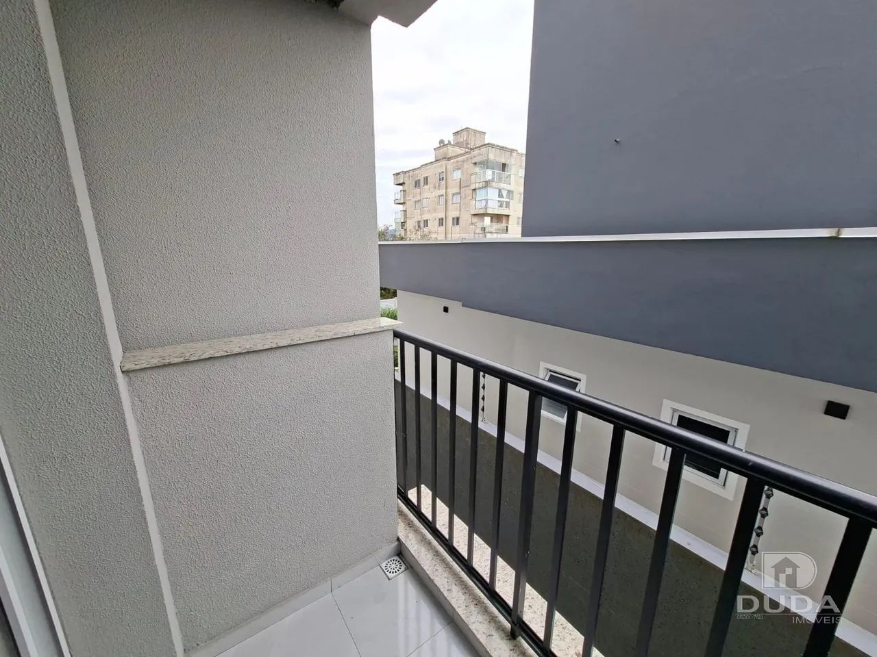 Apartamento semi mobiliado 02 quartos na Palhoça - Foto 5