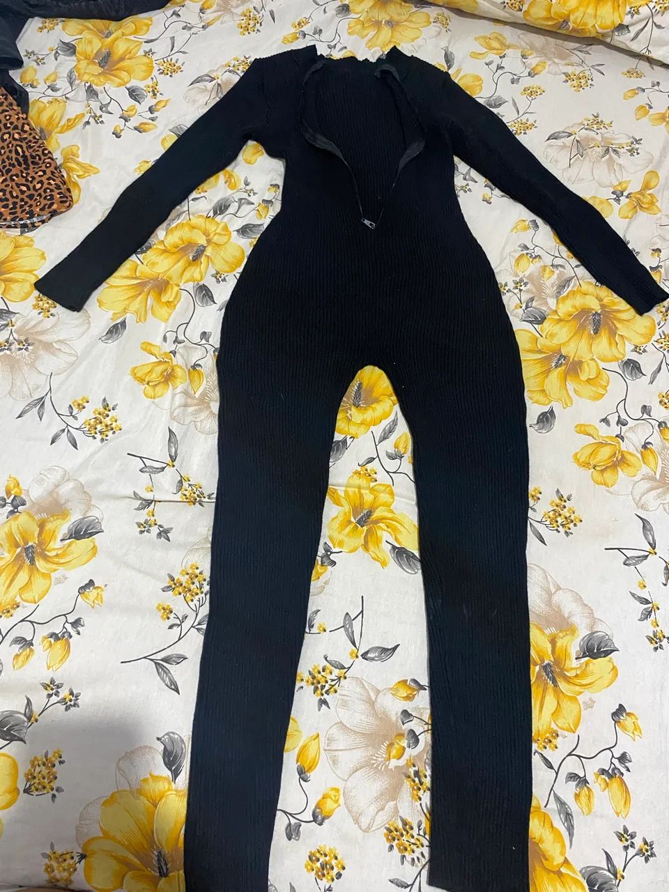 Macacão Preto Longo, tecido ótimo  - Foto 3