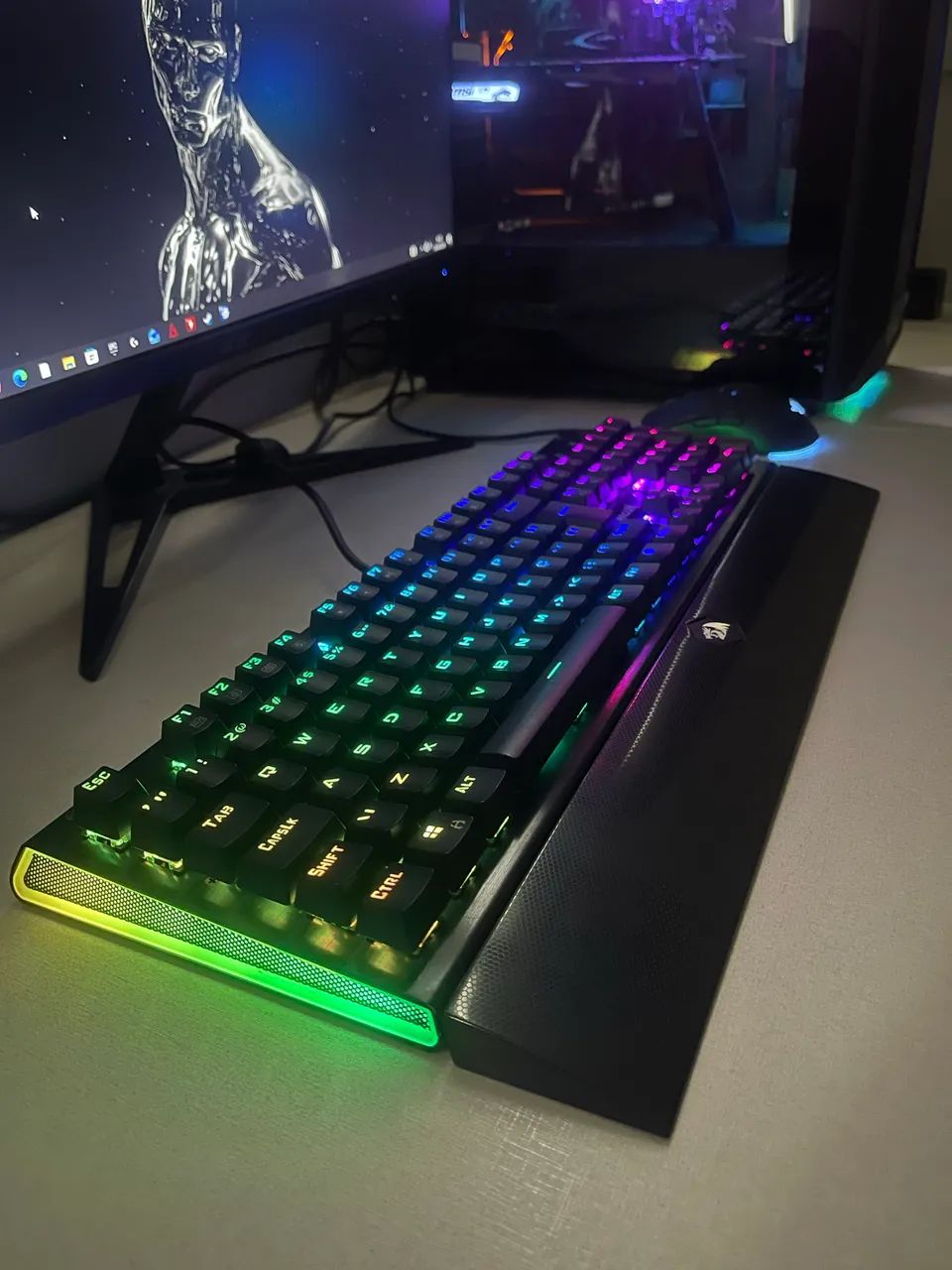 Teclado gamer mecânico aryaman 