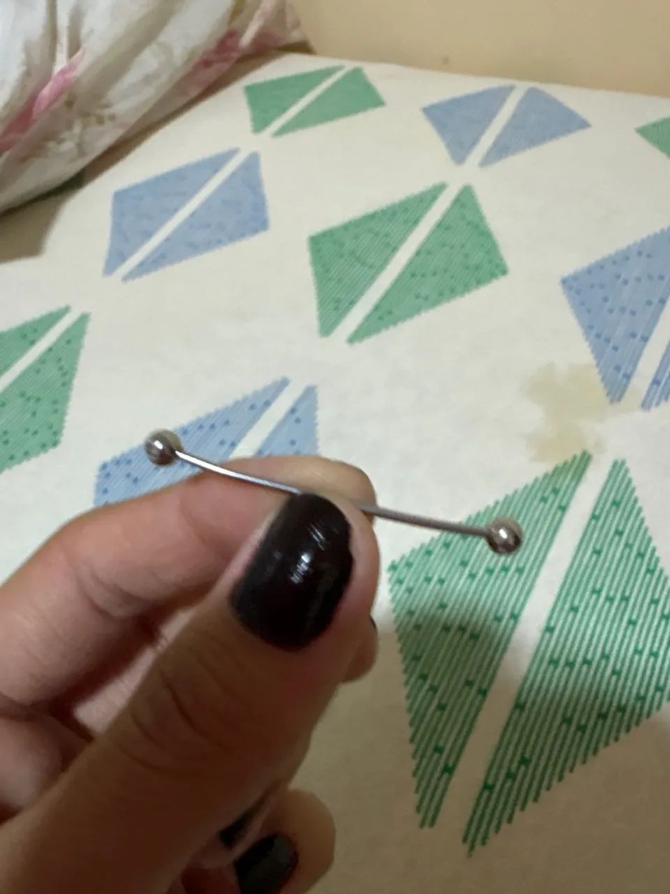 Piercing transversal orelha - Foto 3