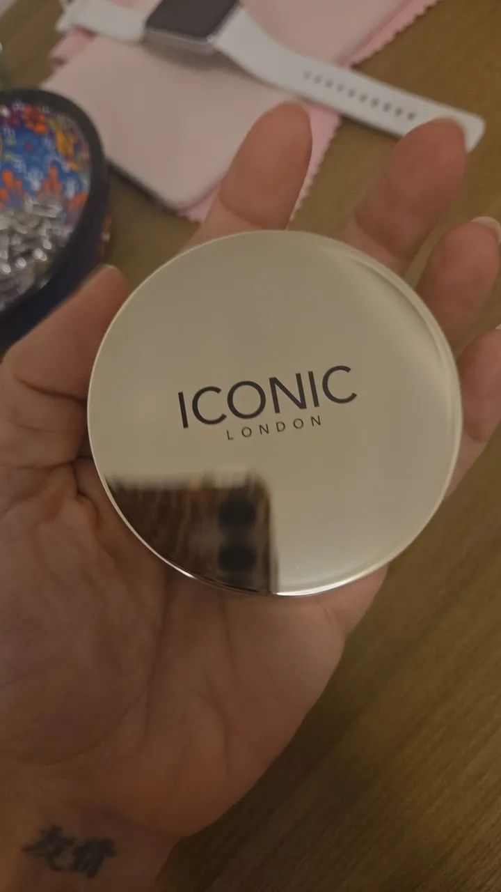 Iconic kit rimel preto e iluminador importada 