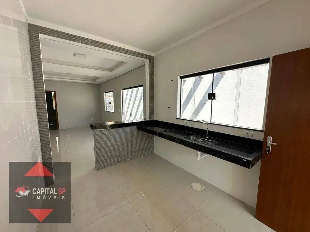 Imóvel com 4 Cômodos à venda, por R$ 870.000 - Centro - Varginha/MG - Foto 3