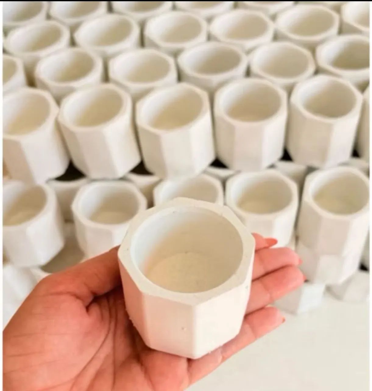 Vasos de gesso para lembrancinhas  - Foto 2
