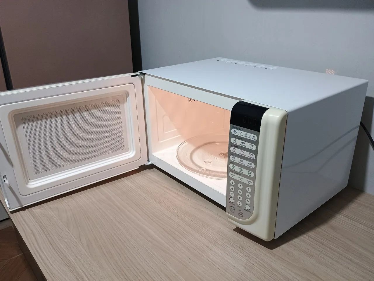 Microondas Eletrolux 31L - Foto 2