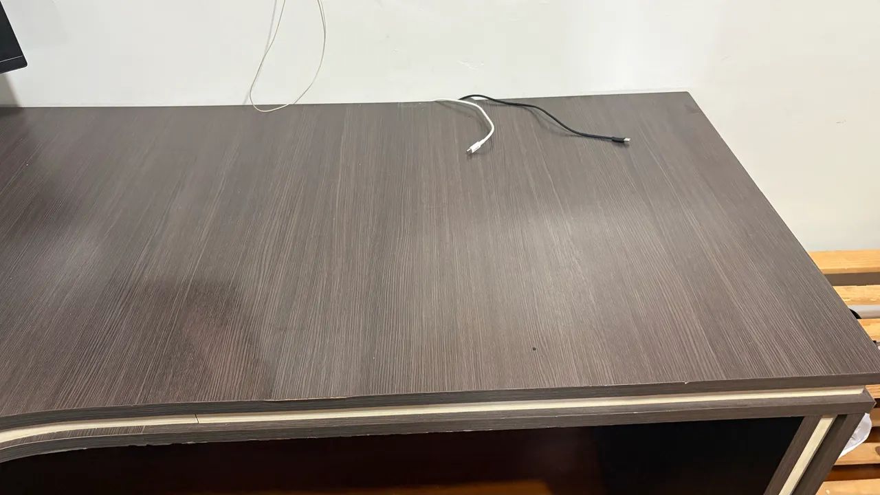 Mesa Escritório de Madeira em L - Foto 3