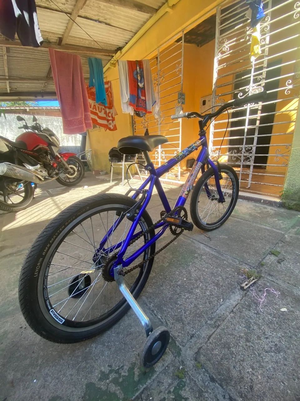 Bicicleta infantil aro 20 - Foto 2