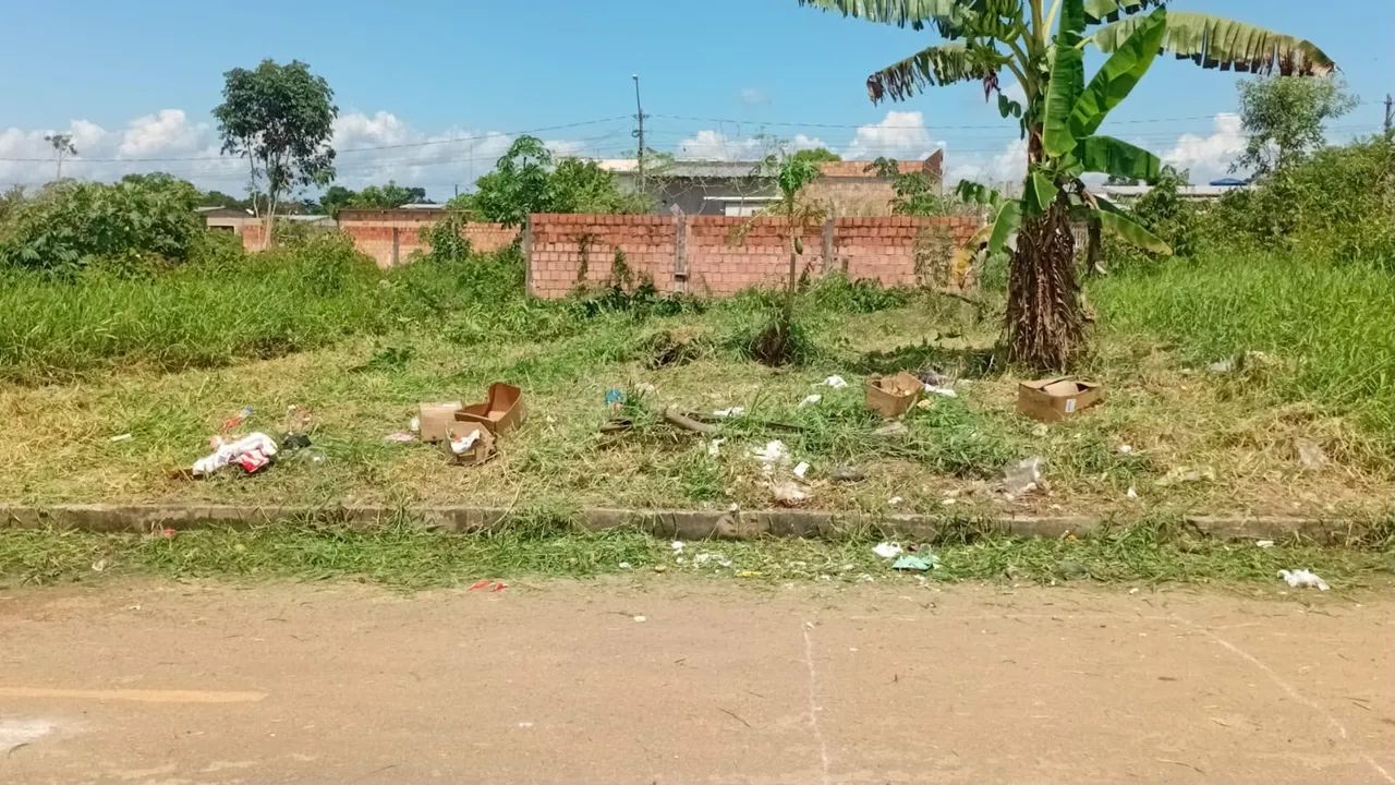 Vende-se terreno