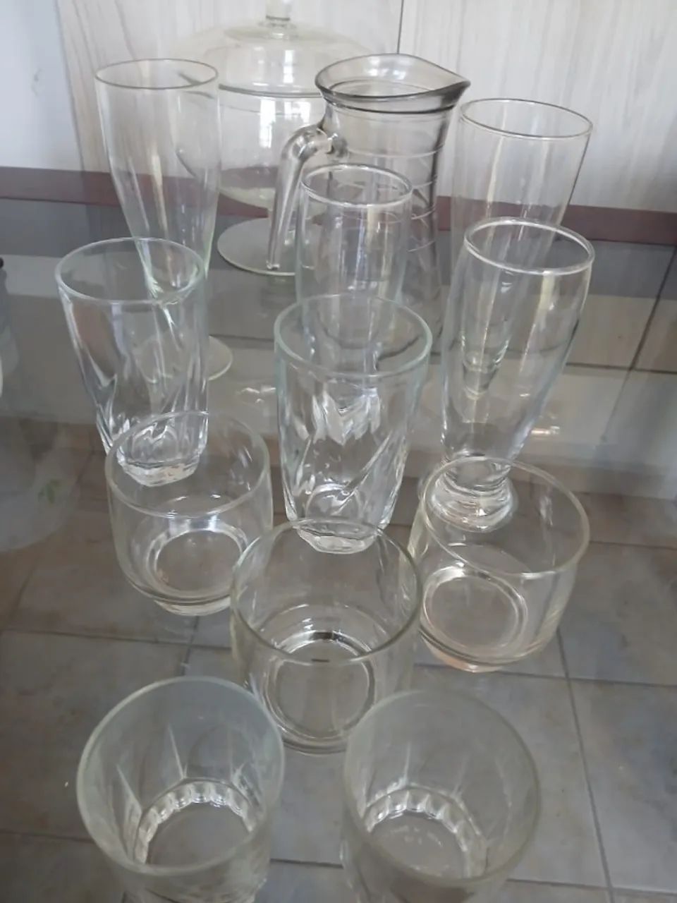 Conjunto copos brancos de vidro