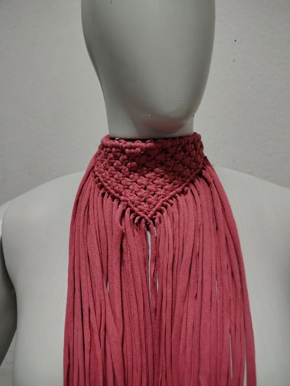 Colar de macramê rosa salmão - Foto 3