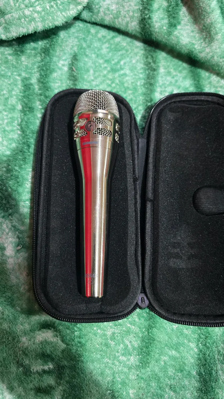 SHURE SM57 ビンテージUSA製　Unidyne 網部分に少しへこみ。 Shure SM57 Unidyne III Dynamic Microphone – Cole Picks Vintage