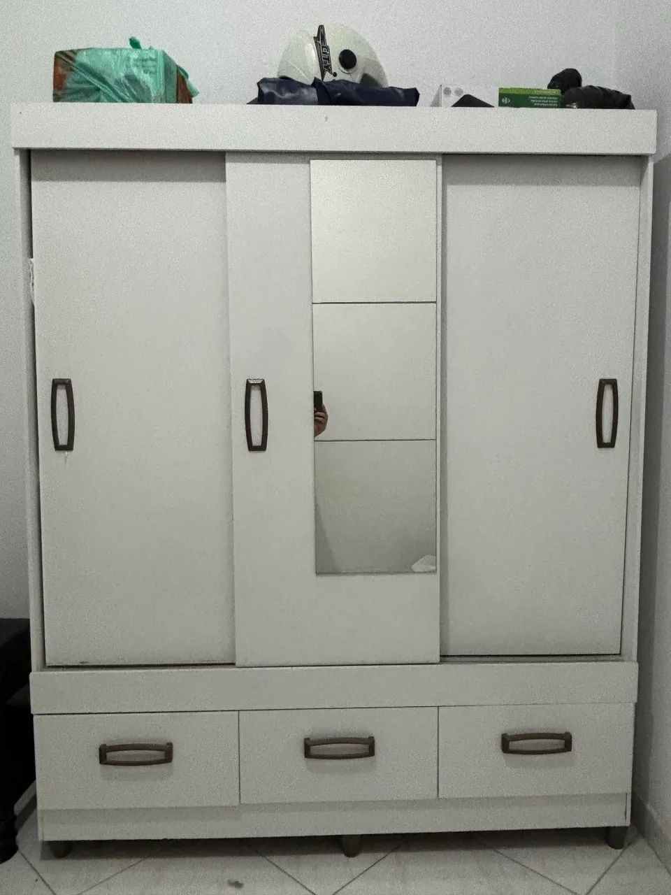 Guarda-roupa solteiro 