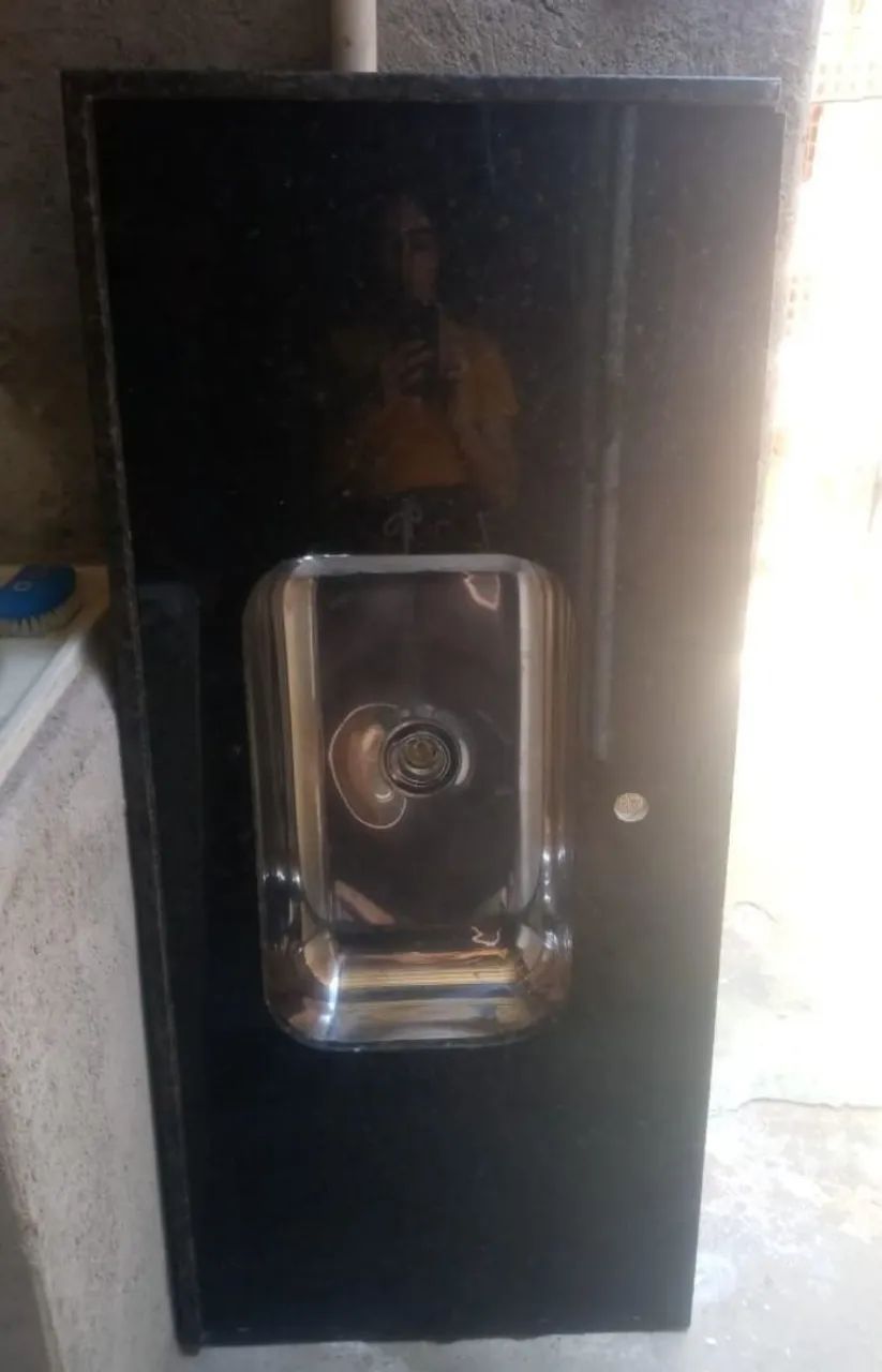 Pia de granito com Cuba em inox - Foto 4