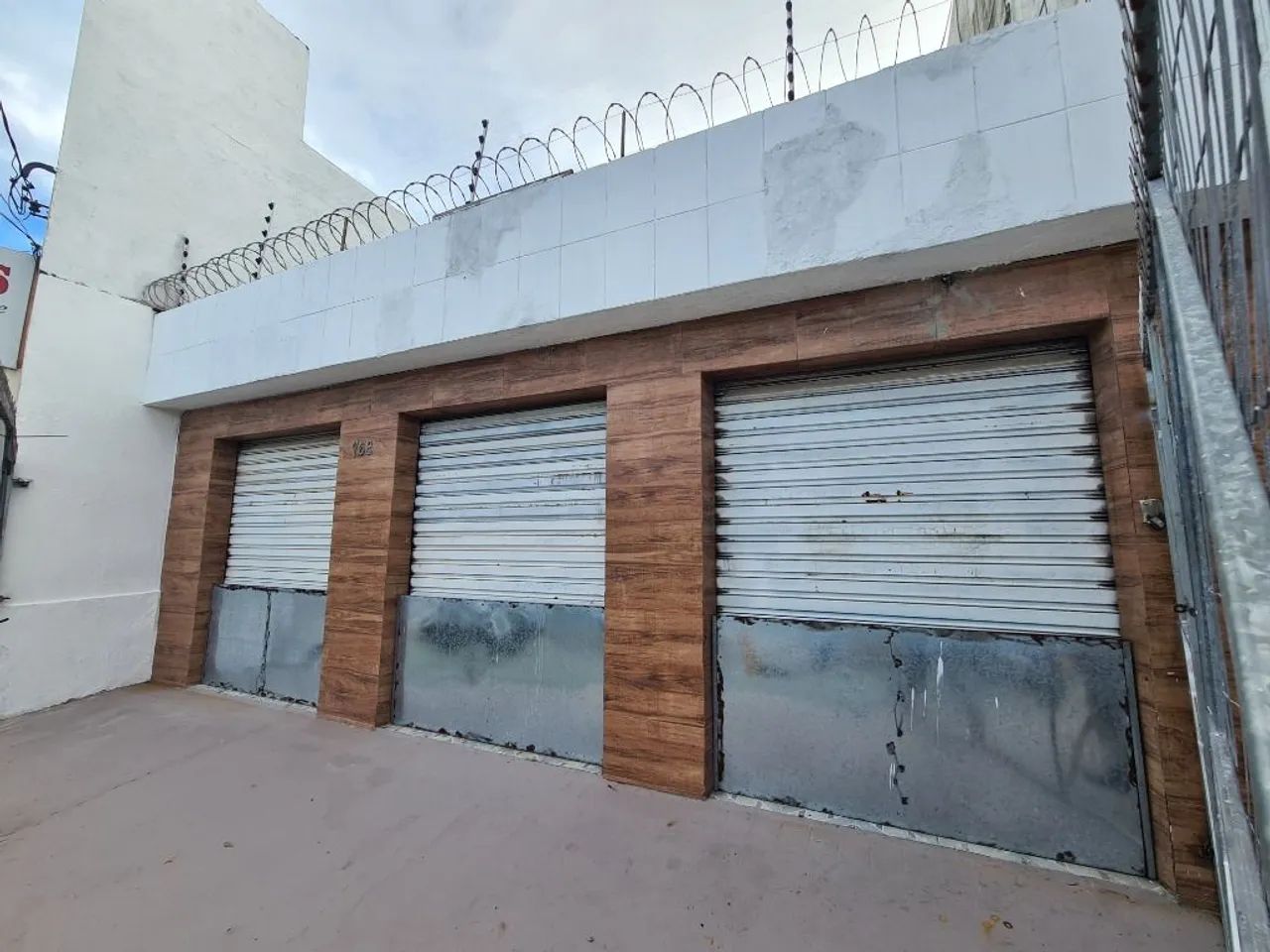 Prédio para alugar, 218 m² por R$ 3.432,77/mês - Alecrim - Natal/RN