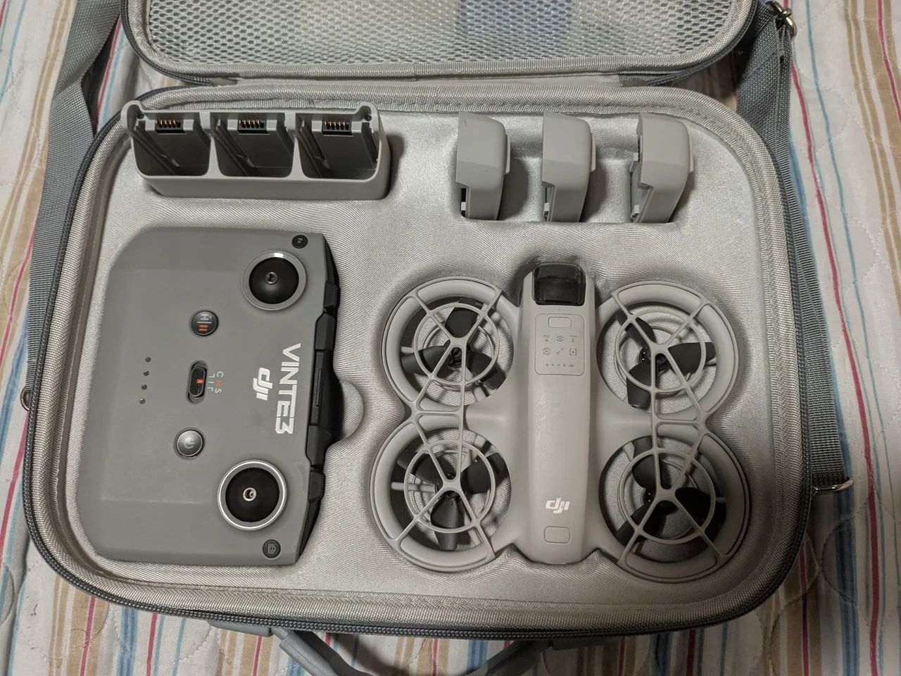 VENDO DRONE DJI NEO ORIGINAL COMBO FLY MORE - Foto 2