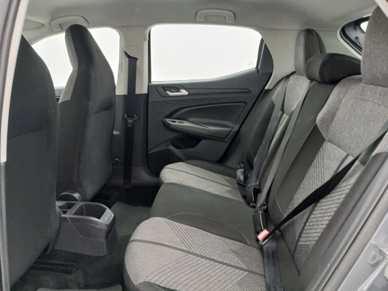 Volkswagen Tera Comfort 1.0 170 TSI Flex 12V 5p Aut, foto 17 de 18