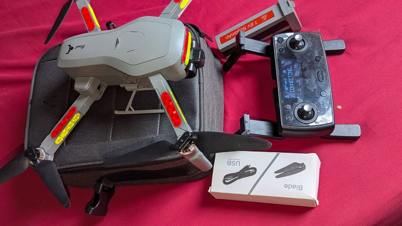 Drone 906pro max2 com sensor de obstáculo quimbal de 3 eixo 2 bateria  com bolça super cos - Foto 2