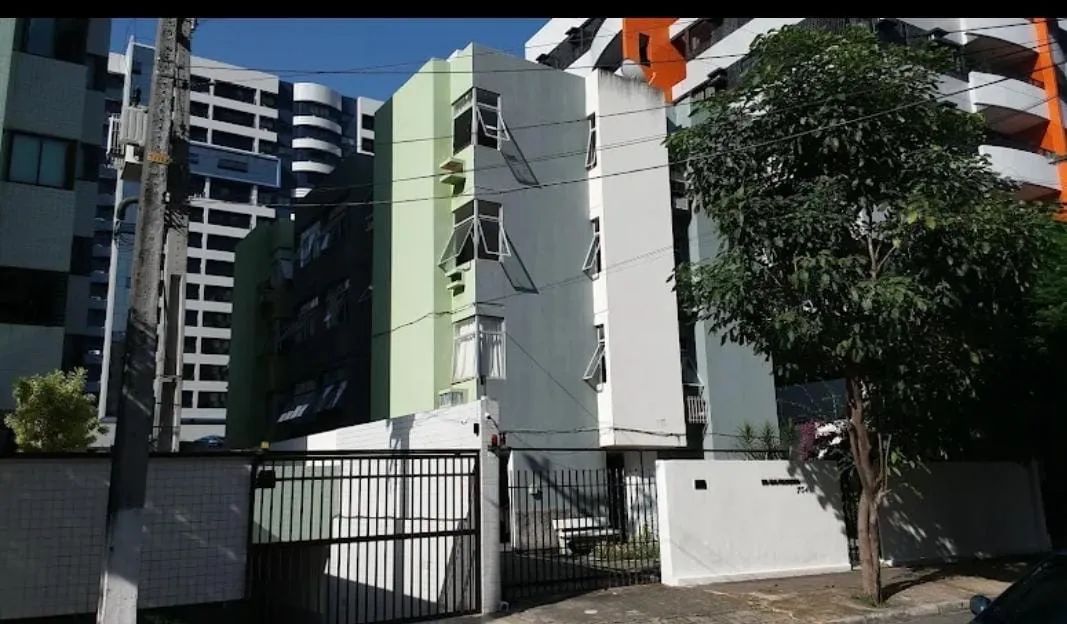 Alugo apartamento na Ponta Verde 