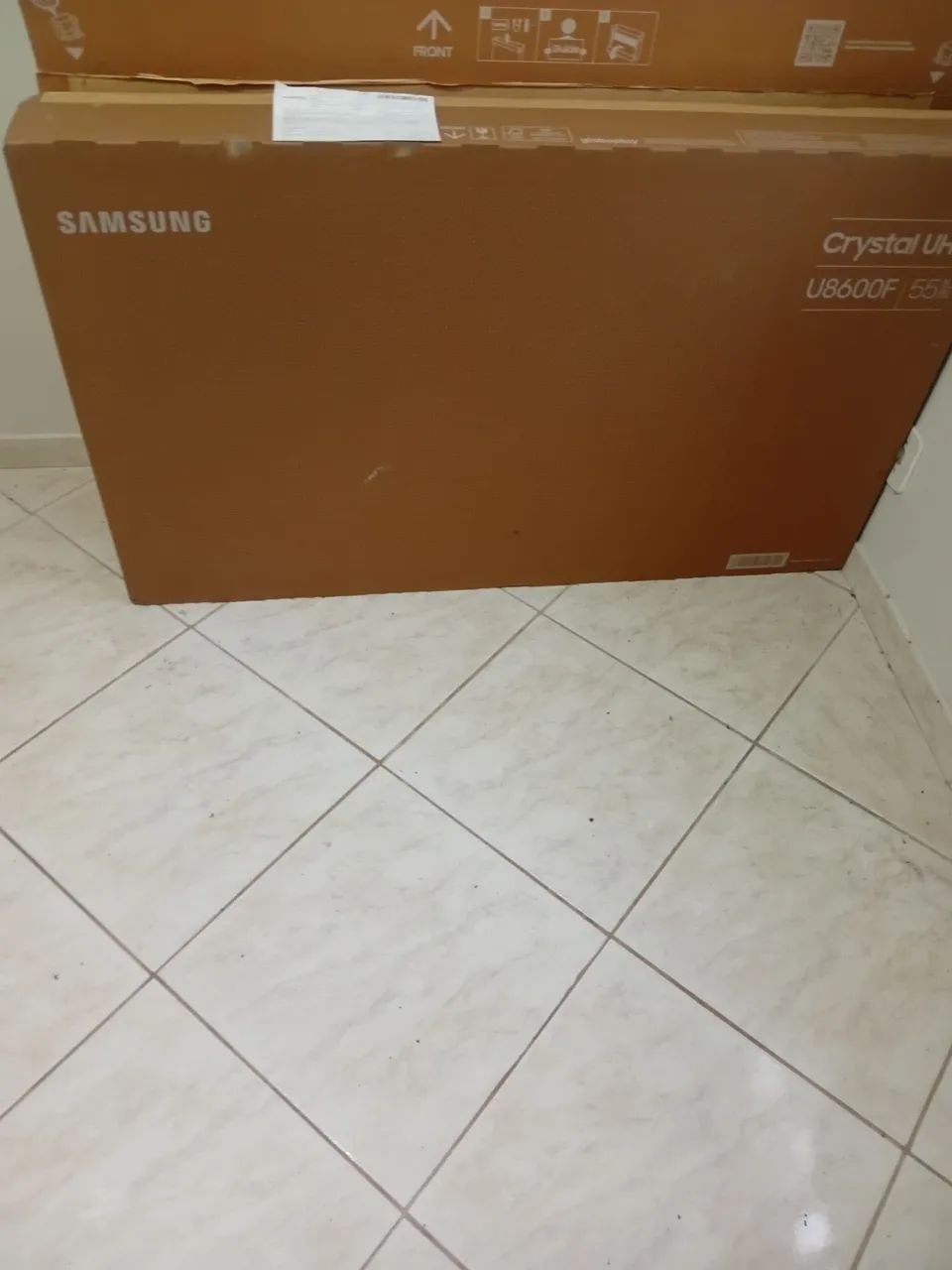Vendo tv nova na caixa ,Samsung 55 polegadas, nota fiscal ,garantia de fábrica. 