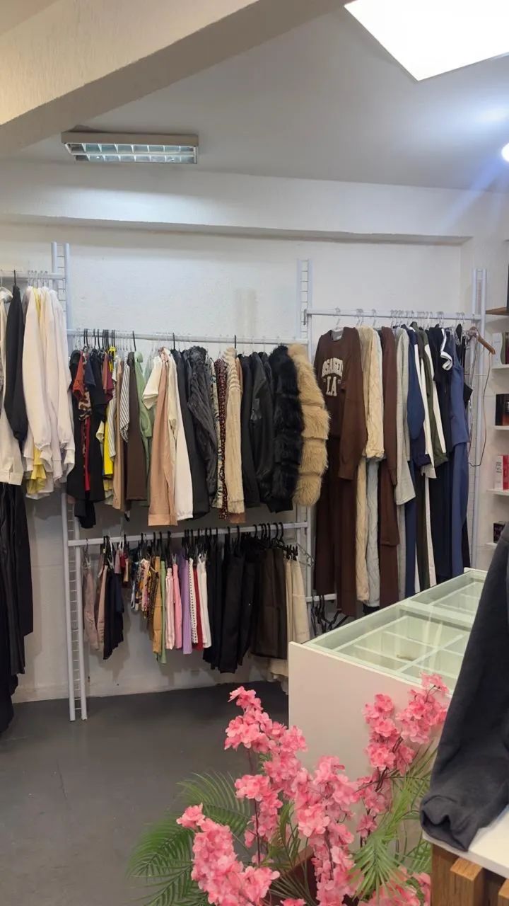 Loja de roupas, acessórios e cosméticos. - Foto 5