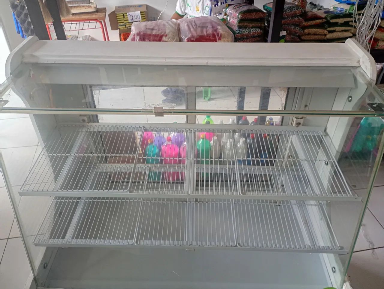Vende-se vitrines para padarias - Foto 2