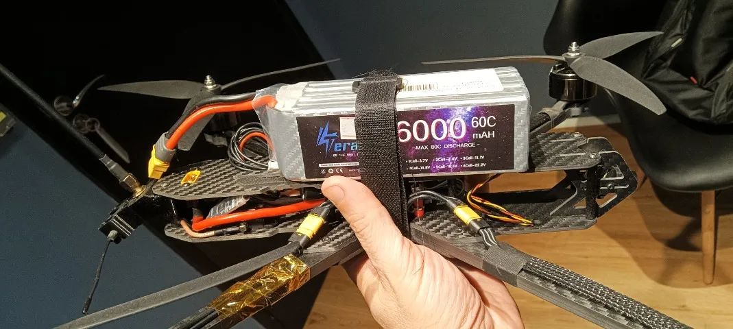 Drone FPV Freestyle [marca/modelo] - completo, importado - R$ 6.000 - Foto 3