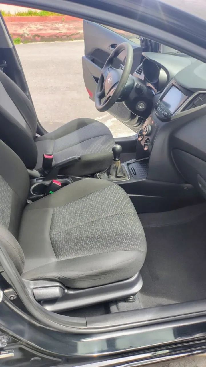 Hyundai HB20 Unique 1.0 Flex 12V Mec. 2019 - Foto 3