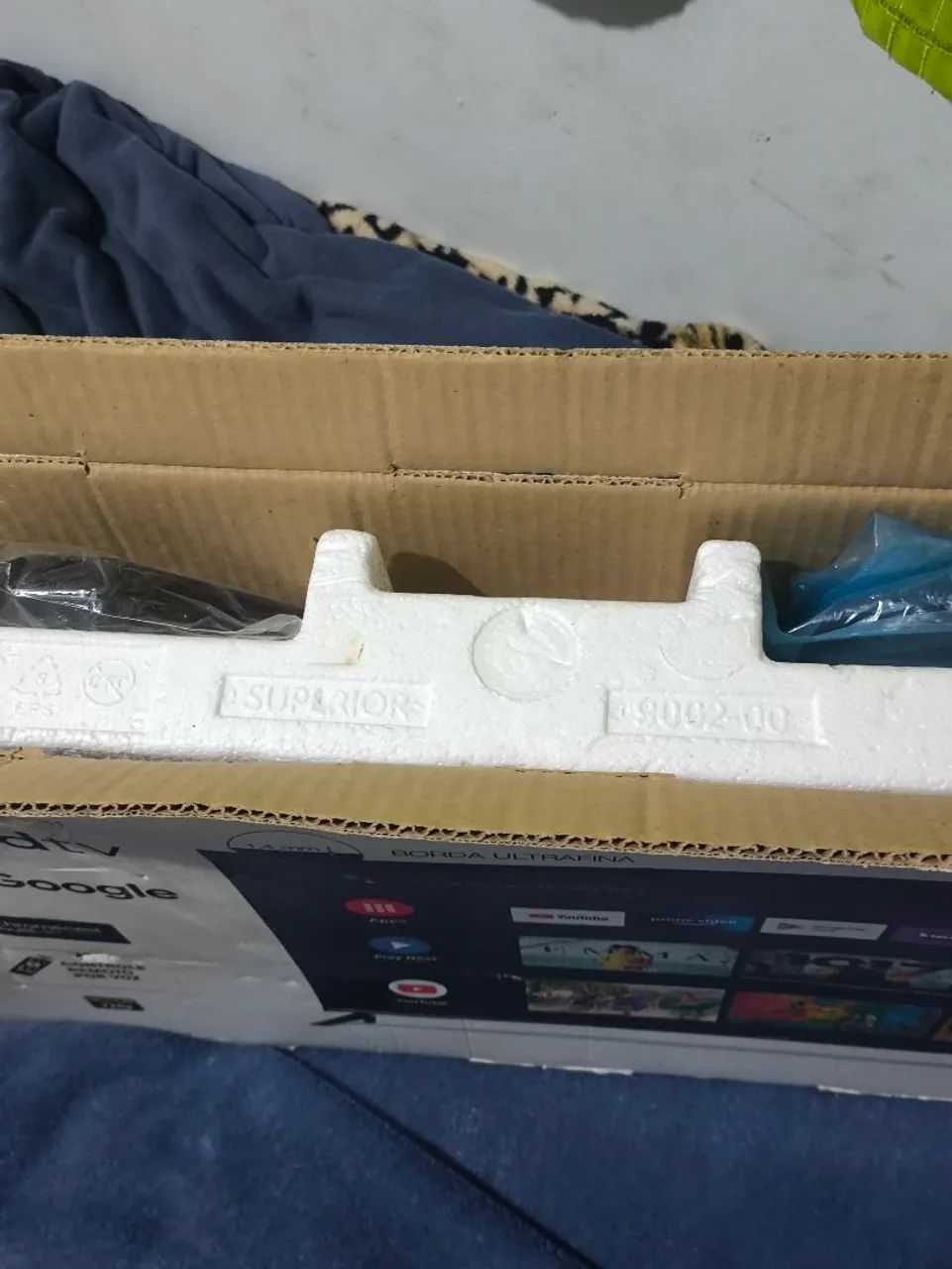 Tv smart aiwa 32 polegadas tela quebrada só 50.00 reais  - Foto 2