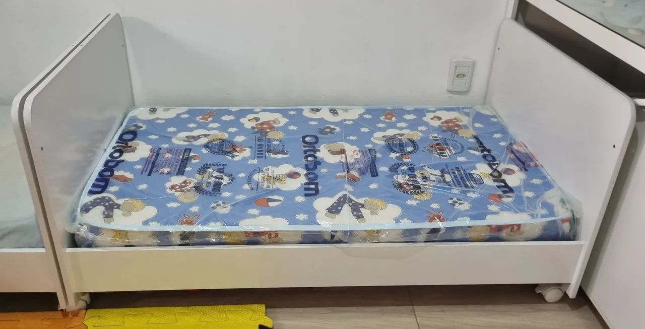 Berço americano 3 em 1 com colchão