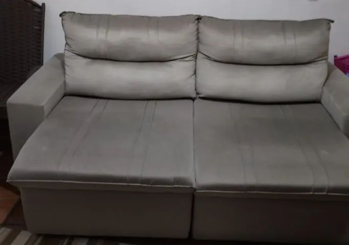 Sofá e guarda roupa 1600 os dois 