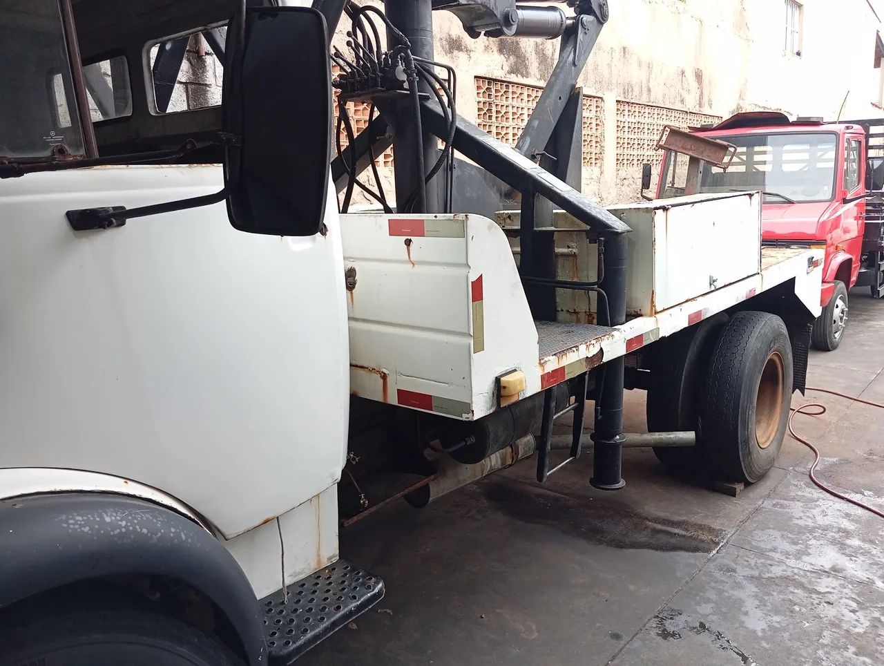 MB 1113 guincho com munck - Foto 4