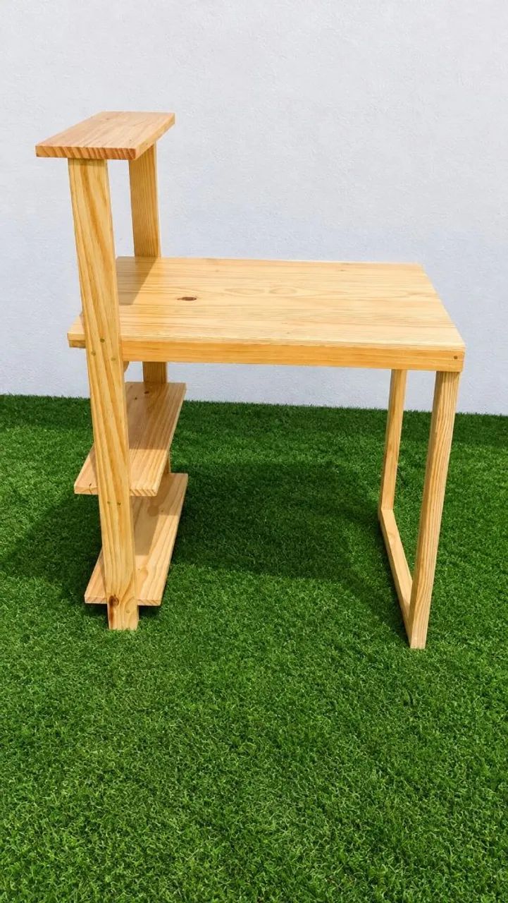 MESA com prateleiras 2 em 1