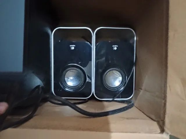 Logitech 5.1, WebCam e Caneta Projetor 110v - Foto 3