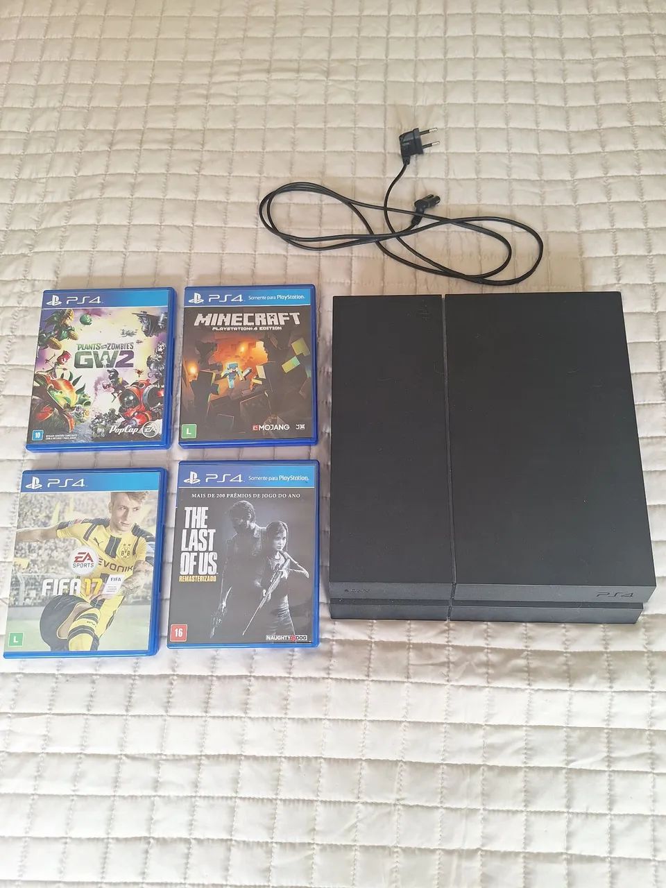 PlayStation4 500gb 新品未開封 Ps4 - 500Gb + 4 jogos - Consoles de Vídeo Game - Jardim Sabará