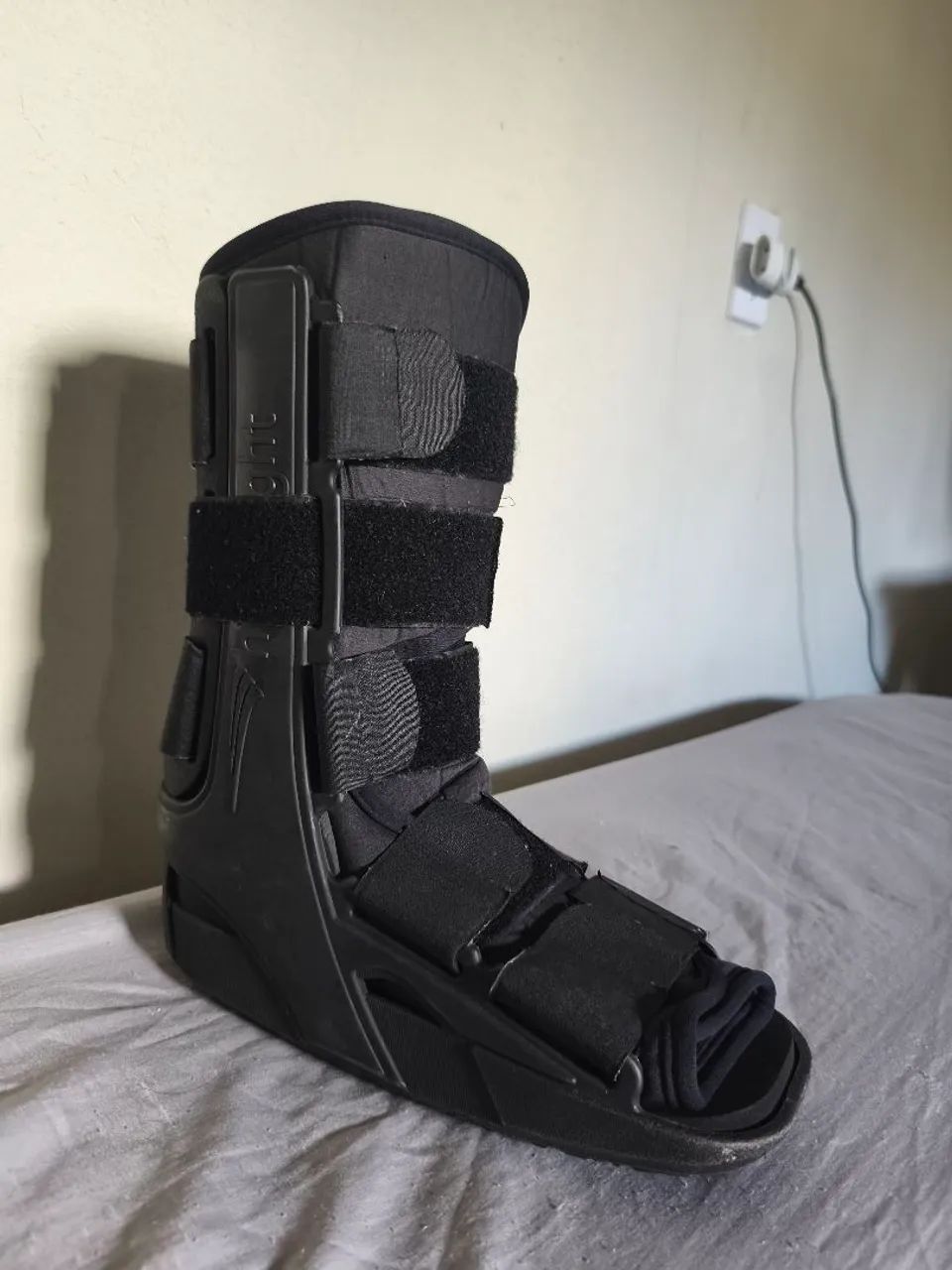 Bota imobilizadora ortopédica 