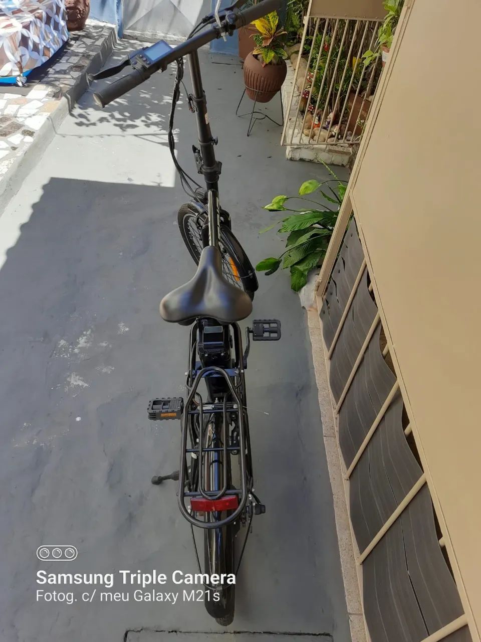 Bicicleta elétrica átrio Chicago BATERIA COM DEFEITO  - Foto 2
