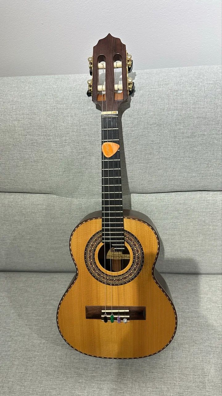 Cavaquinho de Jacarandá Luthier Bruno Balbino com case