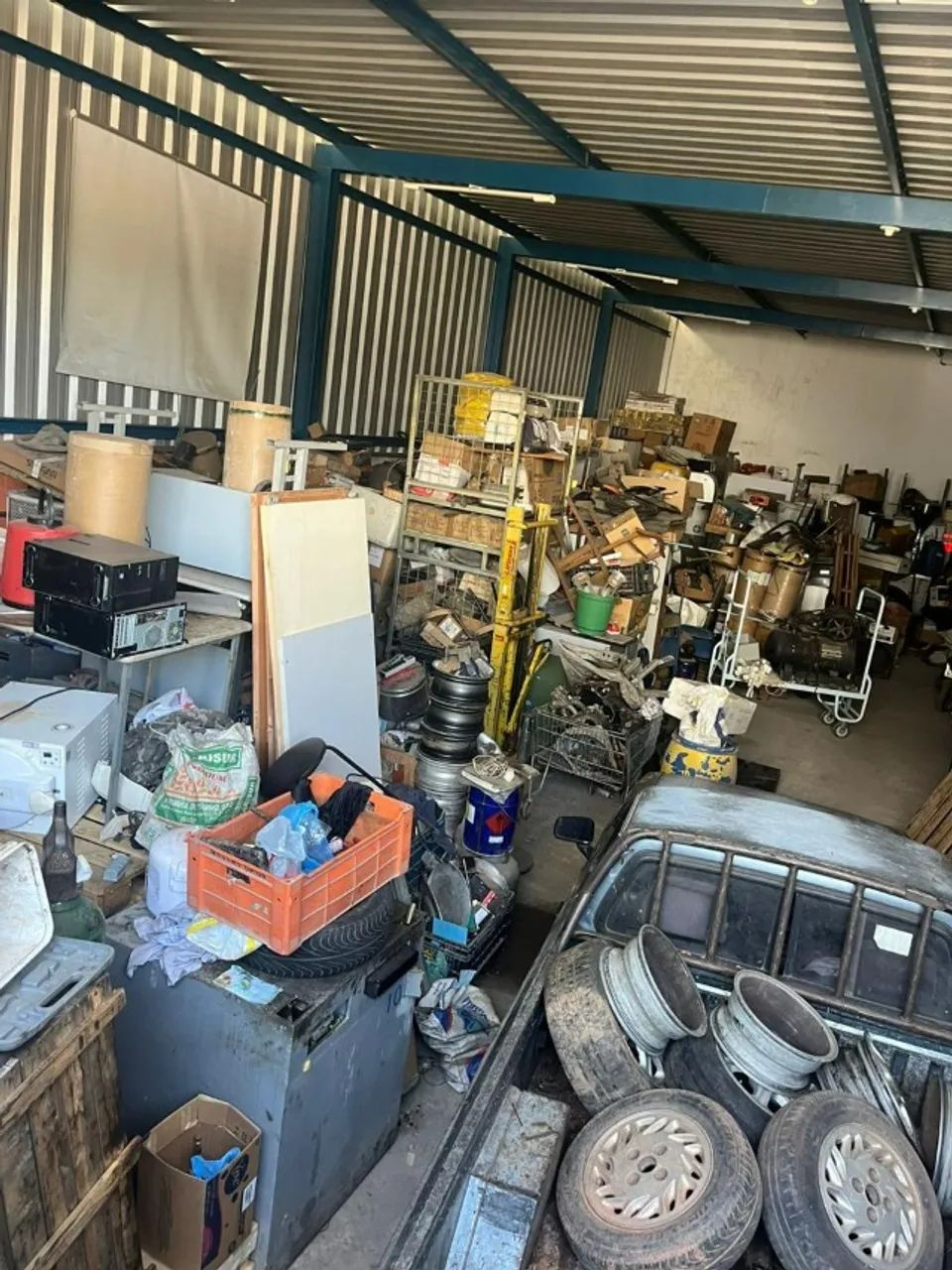 Galpão Comercial de 200m² à Venda em Ibirité - Foto 4