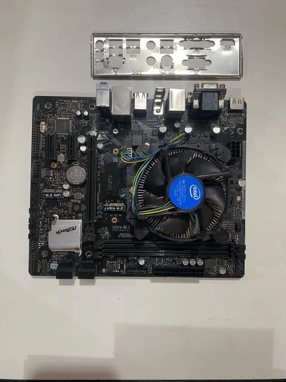 KIT INTEL CORE i3-10100F + ASROCK B460M-HDV - Peças de Hardware