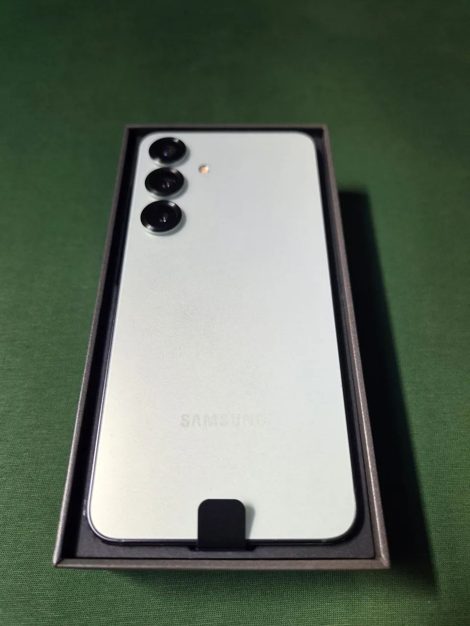 SAMSUNG GALAXY S25
