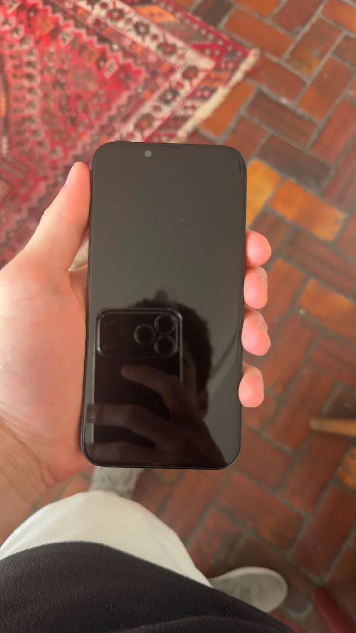 iPhone 16e - excelente estado - Foto 3