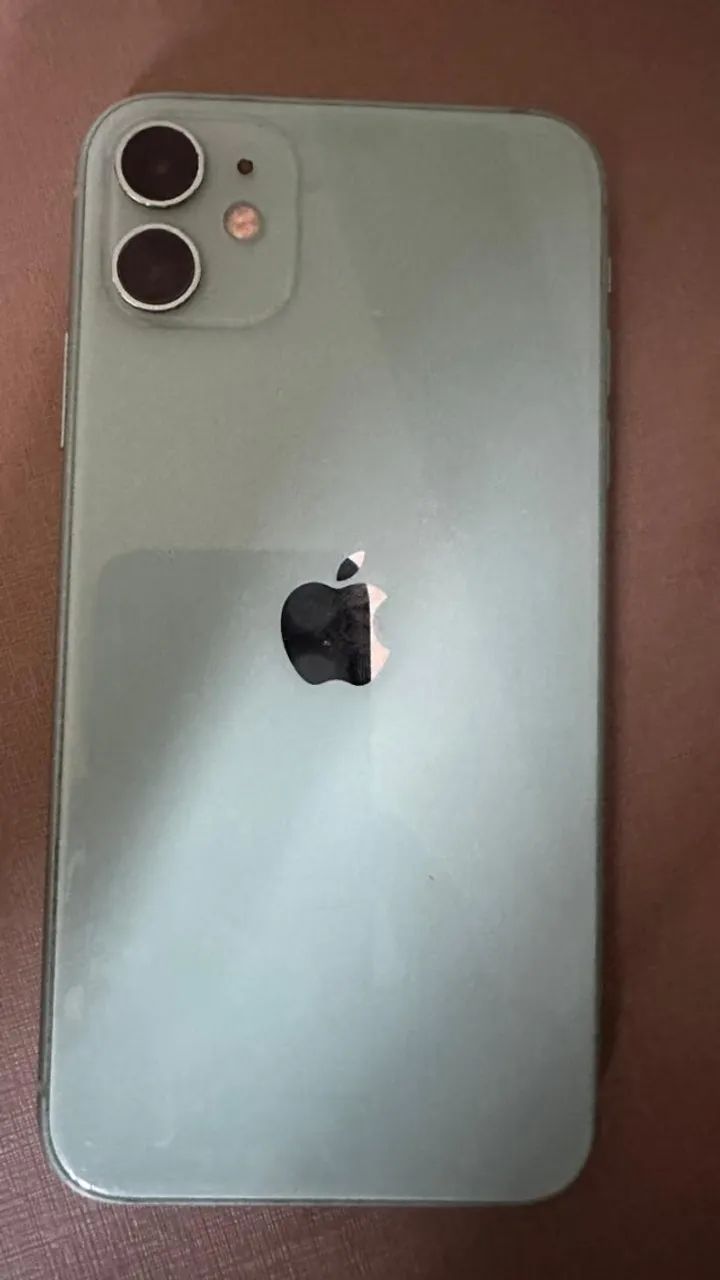 iPhone 11 - 128GB Verde Super Conservado - Foto 2