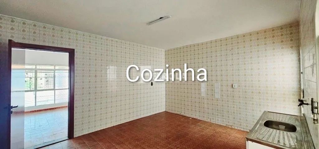 Vendo Casa com excelente localização  - Foto 5