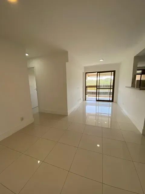 Imóvel com 75 m2 com vista livre e varanda gourmet e Cortina de Vidro - Foto 2