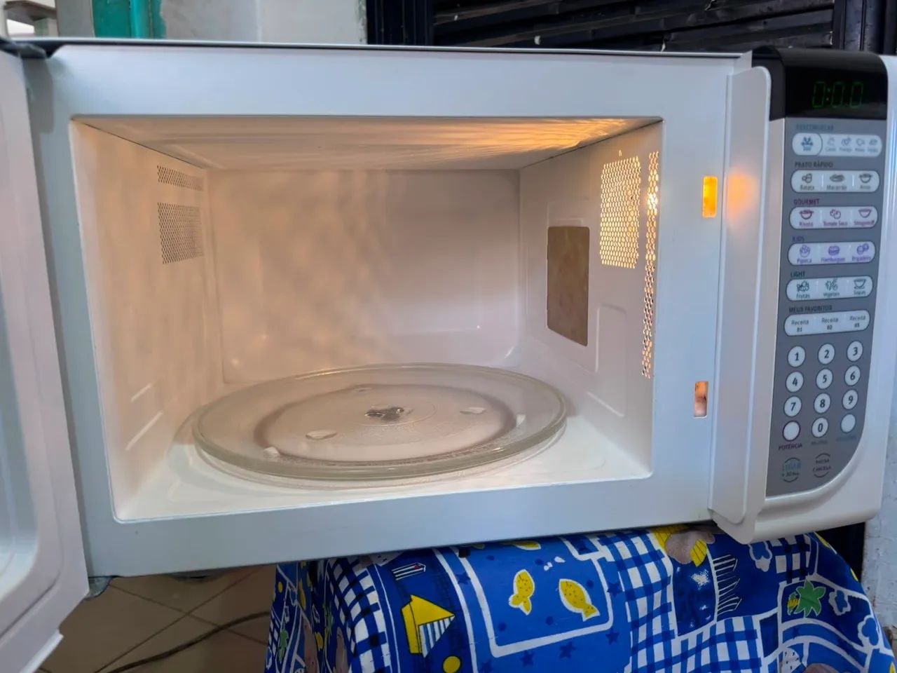 Microondas Electrolux 31 lt  - Foto 2