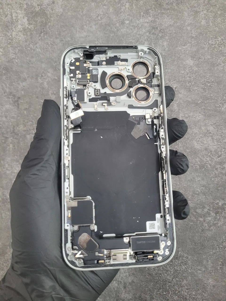 Carcaça Original iPhone 17 Pro Branca Completa Usada Com Chip - Foto 2